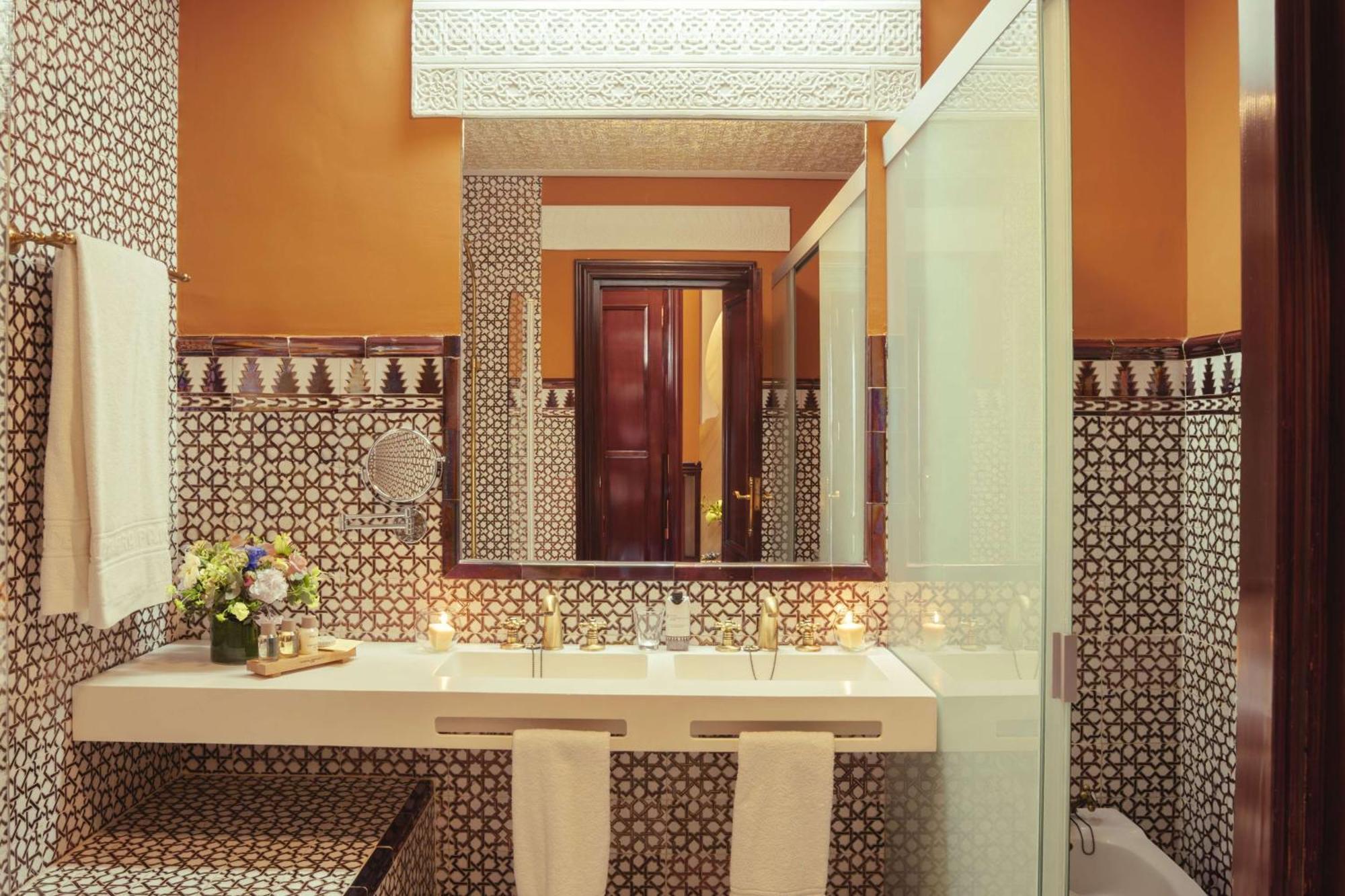 Hotel Alhambra Palace