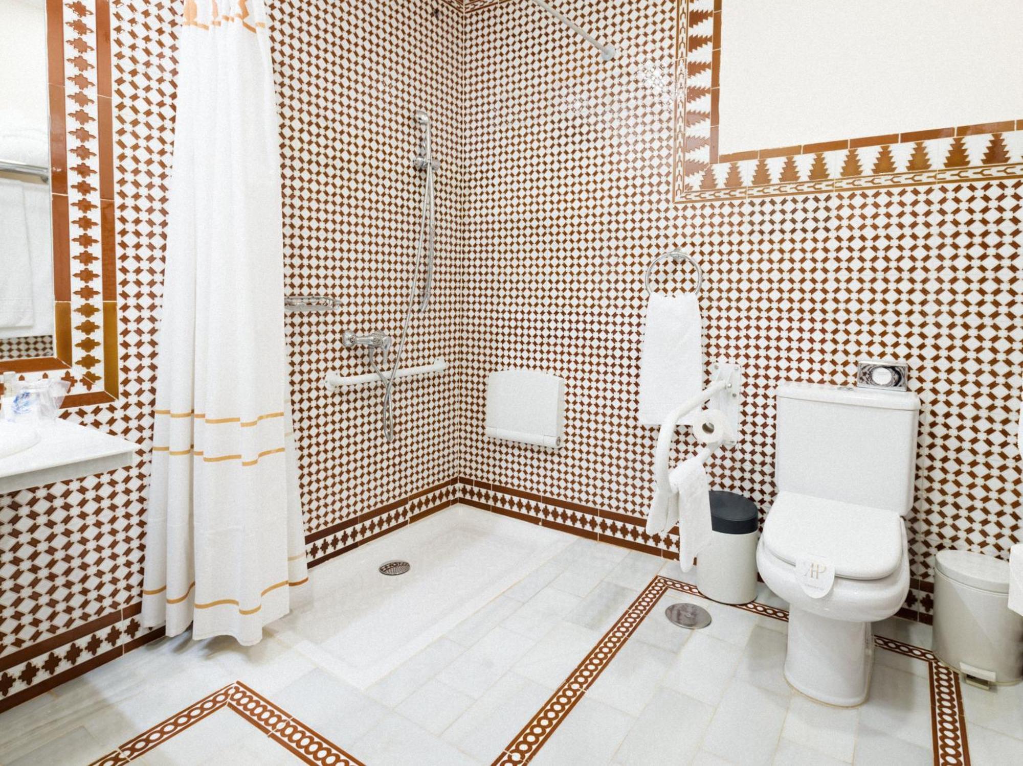 Hotel Alhambra Palace