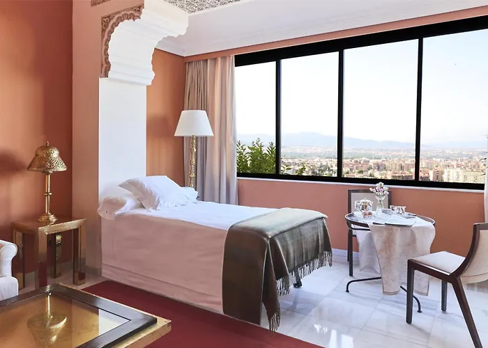 Alhambra Palace Hotel