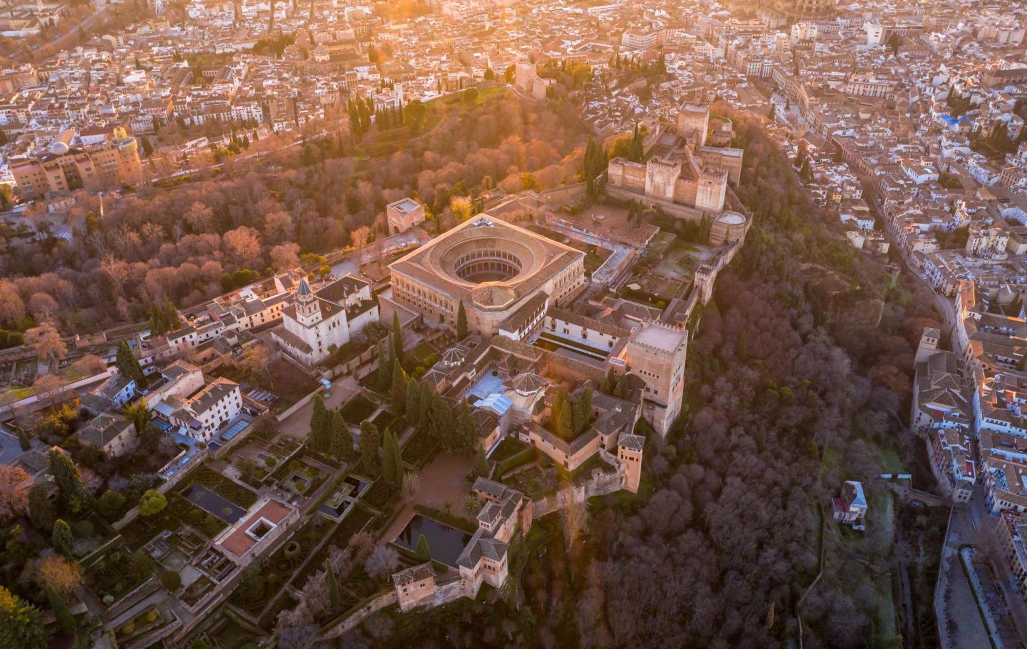 Alhambra Palace 5*